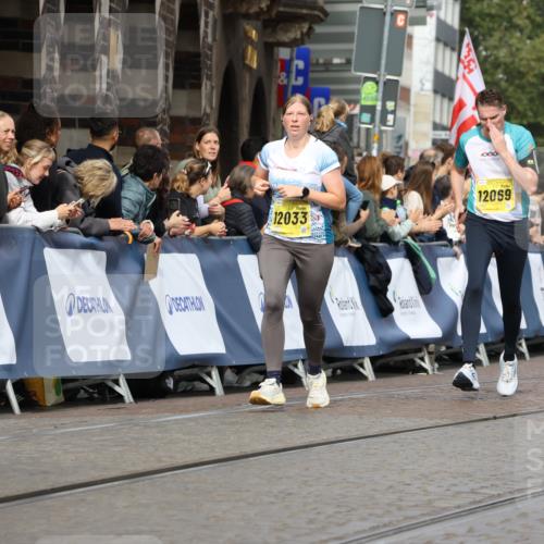 13.09.2026 - 21. swb-Marathon Bremen Strokosch-Dieckow http://msf.ph/oto/10291327 13.09.2026 10:45:57 Ziel 10318, 10352, 10464, 10536, 10541, 10583, 10987, 11015, 11063, 11088, 11209, 11232, 11279, 11559, 11749, 11845, 12087, 12290, 12355, 13532, 13595, 13628, 10447, 10992, 11925, 11956, 13529, 13609, 13612, 13640 meine-sportfotos.de