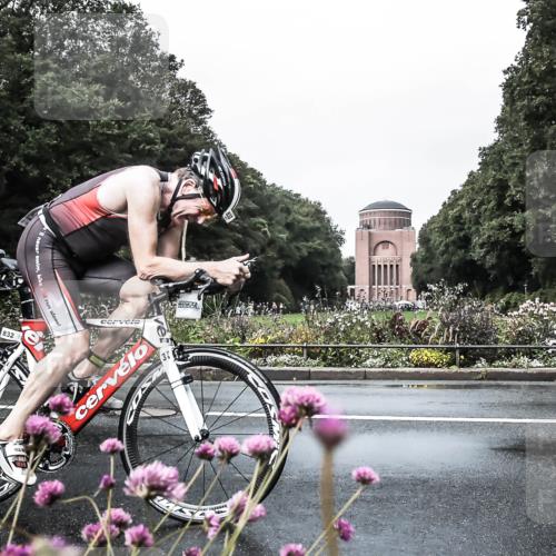 13.09.2026 - Stadtparktriathlon H.Heesch http://msf.ph/oto/10291333 13.09.2026 11:59:41 Radfahren 832, 851, 1045, 1057 meine-sportfotos.de