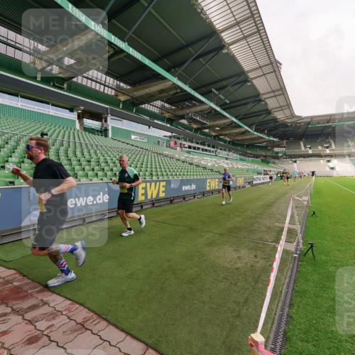 13.09.2026 - 21. swb-Marathon Bremen Michael Burmester http://msf.ph/oto/10291358 13.09.2026 10:24:43 Laufen im Stadion 10143, 10235, 10312, 10328, 10336, 10337, 10341, 10358, 10456, 10520, 10592, 10593, 10618, 10632, 10775, 10782, 10816, 10861, 10972, 10988, 11042, 11108, 11143, 11201, 11265, 11373, 11375, 11426, 11442, 11447, 11468, 11527, 11607, 11615, 11628, 11630, 11632, 11704, 11713, 11758, 11779, 11826, 11895, 11903, 11948, 12144, 12246, 12281, 12404, 12406, 12442, 12468, 12469, 12477, 12525, 13520, 13563, 13566, 13580, 13585, 13586, 10261 meine-sportfotos.de