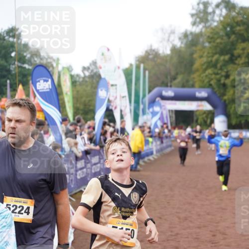 13.09.2026 - Airport Race Dennis Weichert http://msf.ph/oto/10291370 13.09.2026 10:31:55 Ziel 5011, 5111, 5150, 5180, 5224, 5265, 5473 meine-sportfotos.de