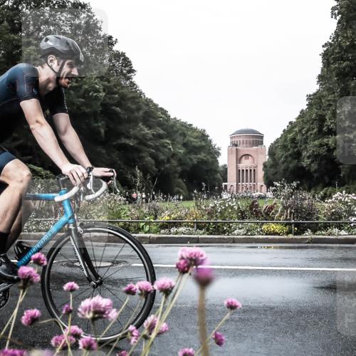 13.09.2026 - Stadtparktriathlon H.Heesch http://msf.ph/oto/10291378 13.09.2026 11:59:53 Radfahren 805, 895, 986, 1026 meine-sportfotos.de