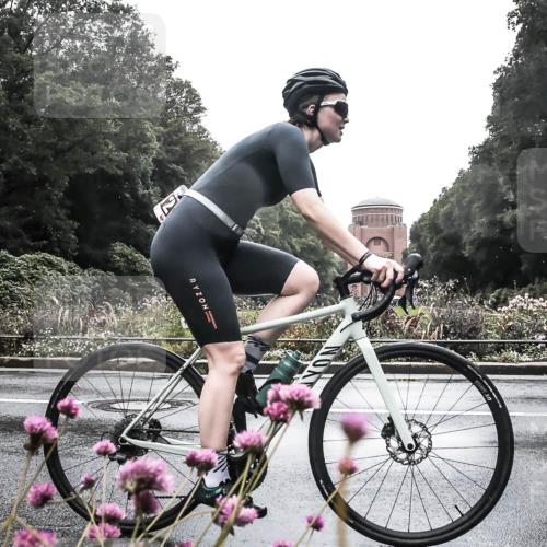 13.09.2026 - Stadtparktriathlon H.Heesch http://msf.ph/oto/10291406 13.09.2026 13:08:23 Radfahren 1330, 1412 meine-sportfotos.de