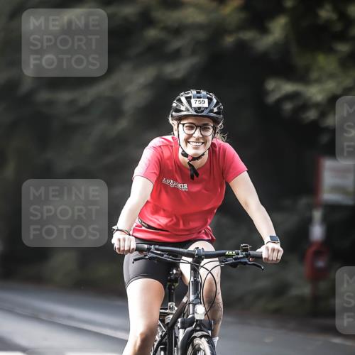 13.09.2026 - Stadtparktriathlon H.Heesch http://msf.ph/oto/10291448 13.09.2026 11:25:22 Radfahren 759, 794, 803 meine-sportfotos.de