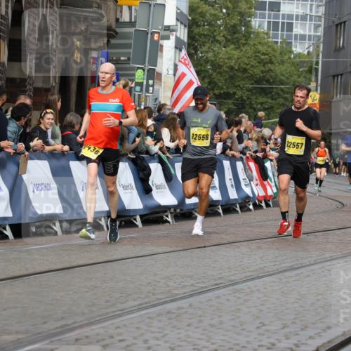 13.09.2026 - 21. swb-Marathon Bremen Strokosch-Dieckow http://msf.ph/oto/10291457 13.09.2026 10:46:01 Ziel 10464, 10541, 10583, 10987, 11015, 11063, 11209, 11279, 11559, 11749, 11762, 11845, 12033, 12087, 12290, 12355, 13532, 13595, 13628, 10447, 10992, 11706, 11925, 13529, 13609, 13640 meine-sportfotos.de