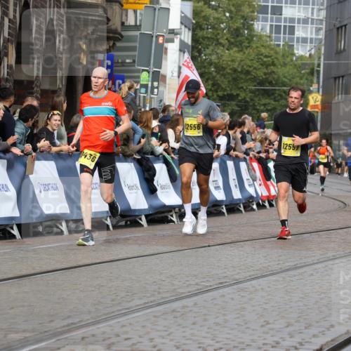 13.09.2026 - 21. swb-Marathon Bremen Strokosch-Dieckow http://msf.ph/oto/10291508 13.09.2026 10:46:02 Ziel 10464, 10541, 10583, 10987, 11015, 11063, 11279, 11559, 11762, 11845, 12033, 12069, 12087, 12290, 12355, 13532, 13595, 13628, 10447, 10992, 11706, 11925, 11926, 13529, 13609, 13640 meine-sportfotos.de