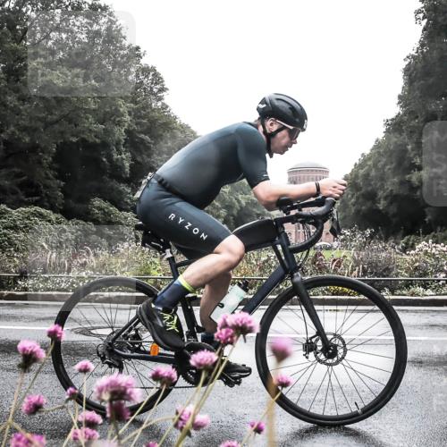 13.09.2026 - Stadtparktriathlon H.Heesch http://msf.ph/oto/10291562 13.09.2026 13:09:08 Radfahren 1230, 1324 meine-sportfotos.de