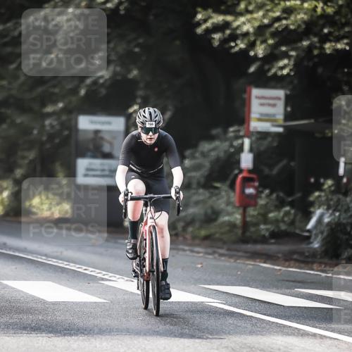 13.09.2026 - Stadtparktriathlon H.Heesch http://msf.ph/oto/10291602 13.09.2026 11:25:35 Radfahren 593, 625, 683, 766, 771, 818 meine-sportfotos.de