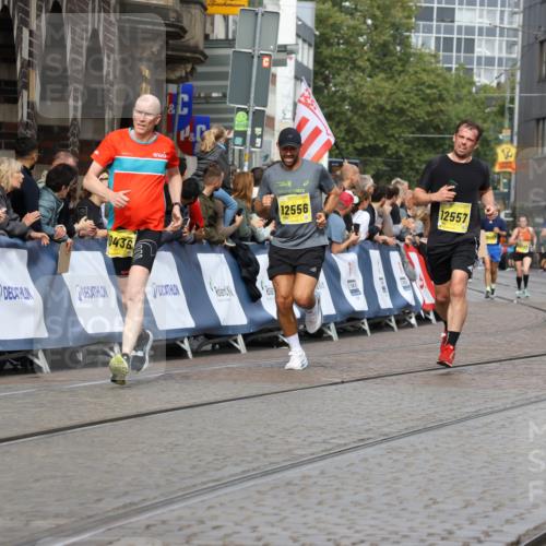 13.09.2026 - 21. swb-Marathon Bremen Strokosch-Dieckow http://msf.ph/oto/10291612 13.09.2026 10:46:02 Ziel 10464, 10541, 10583, 10987, 11015, 11063, 11279, 11559, 11762, 11845, 12033, 12069, 12087, 12290, 12355, 13532, 13595, 13628, 10447, 10992, 11706, 11925, 11926, 13529, 13609, 13640 meine-sportfotos.de