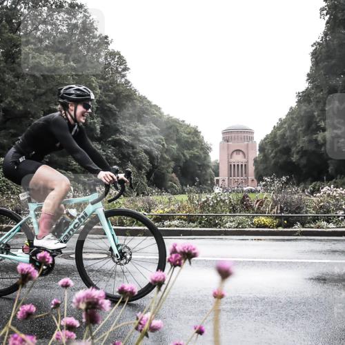 13.09.2026 - Stadtparktriathlon H.Heesch http://msf.ph/oto/10291638 13.09.2026 13:09:38 Radfahren 1321, 1366, 1368 meine-sportfotos.de
