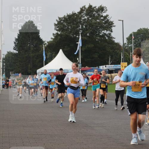 13.09.2026 - Kiel Lauf Andreas Tolksdorf http://msf.ph/oto/10291661 13.09.2026 09:25:27 Kiellinie 36, 31, 7753, 5011, 8, 10353, 530 meine-sportfotos.de