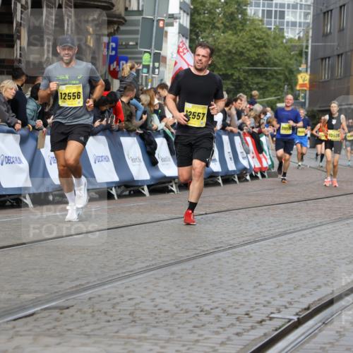 13.09.2026 - 21. swb-Marathon Bremen Strokosch-Dieckow http://msf.ph/oto/10291671 13.09.2026 10:46:03 Ziel 10464, 10541, 10583, 10987, 11015, 11063, 11279, 11559, 11762, 11845, 12033, 12069, 12087, 12290, 12355, 13532, 13595, 13628, 10447, 10992, 11706, 11925, 11926, 13609, 13640 meine-sportfotos.de