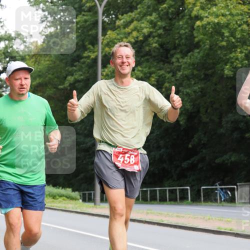 13.09.2026 - 21. swb-Marathon Bremen TobiasT http://msf.ph/oto/10291708 13.09.2026 12:36:42 Laufen 458 meine-sportfotos.de