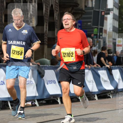 13.09.2026 - 21. swb-Marathon Bremen Strokosch-Dieckow http://msf.ph/oto/10291711 13.09.2026 11:16:40 Ziel 10242, 11026, 11081, 11139, 11181, 11200, 11264, 11274, 11385, 11448, 11573, 12057, 12151, 12539, 13508, 10679, 11456, 11867, 12089 meine-sportfotos.de