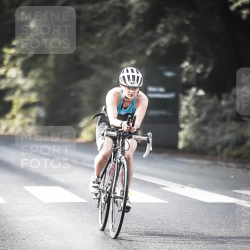 13.09.2026 - Stadtparktriathlon H.Heesch http://msf.ph/oto/10291717 13.09.2026 11:25:44 Radfahren 593, 603, 625, 801, 810 meine-sportfotos.de