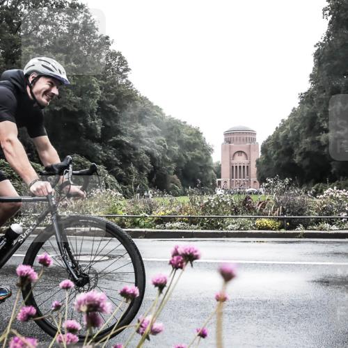 13.09.2026 - Stadtparktriathlon H.Heesch http://msf.ph/oto/10291726 13.09.2026 13:10:04 Radfahren 1329 meine-sportfotos.de