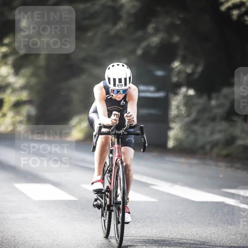 13.09.2026 - Stadtparktriathlon H.Heesch http://msf.ph/oto/10291751 13.09.2026 11:25:47 Radfahren 603, 801, 810, 814 meine-sportfotos.de