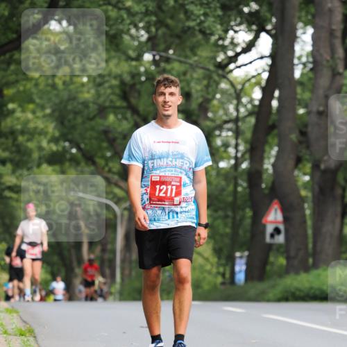 13.09.2026 - 21. swb-Marathon Bremen TobiasT http://msf.ph/oto/10291766 13.09.2026 12:37:02 Laufen 21, 26, 1211, 2000 meine-sportfotos.de