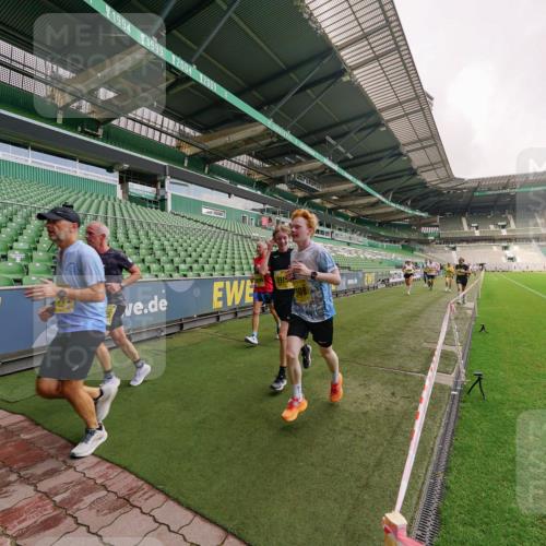 13.09.2026 - 21. swb-Marathon Bremen Michael Burmester http://msf.ph/oto/10291800 13.09.2026 10:26:44 Laufen im Stadion 10096, 10142, 10143, 10172, 10210, 10214, 10228, 10231, 10269, 10289, 10310, 10312, 10318, 10319, 10342, 10346, 10352, 10398, 10436, 10445, 10447, 10454, 10464, 10489, 10504, 10514, 10536, 10541, 10566, 10583, 10628, 10638, 10735, 10742, 10744, 10806, 10807, 10866, 10873, 10897, 10898, 10956, 10987, 10988, 10992, 11015, 11019, 11020, 11060, 11063, 11088, 11108, 11110, 11130, 11135, 11148, 11155, 11187, 11193, 11199, 11209, 11232, 11279, 11312, 11447, 11614 meine-sportfotos.de