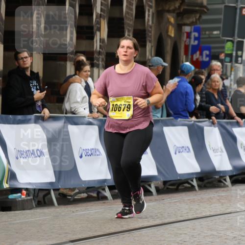 13.09.2026 - 21. swb-Marathon Bremen Strokosch-Dieckow http://msf.ph/oto/10291805 13.09.2026 11:16:52 Ziel 10242, 11274, 12057, 12102, 12158, 10295, 10335, 10999, 11355, 11461, 11653, 12287 meine-sportfotos.de