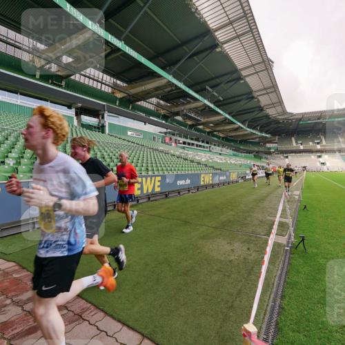 13.09.2026 - 21. swb-Marathon Bremen Michael Burmester http://msf.ph/oto/10291809 13.09.2026 10:26:45 Laufen im Stadion 10096, 10142, 10143, 10172, 10210, 10214, 10228, 10231, 10269, 10289, 10310, 10312, 10318, 10319, 10342, 10346, 10352, 10398, 10436, 10445, 10447, 10454, 10464, 10489, 10504, 10514, 10536, 10541, 10566, 10583, 10628, 10638, 10735, 10742, 10744, 10806, 10807, 10866, 10873, 10897, 10898, 10956, 10987, 10988, 10992, 11015, 11019, 11020, 11060, 11063, 11088, 11108, 11110, 11130, 11135, 11148, 11155, 11187, 11193, 11199, 11209, 11232, 11279, 11312, 11447, 11614 meine-sportfotos.de