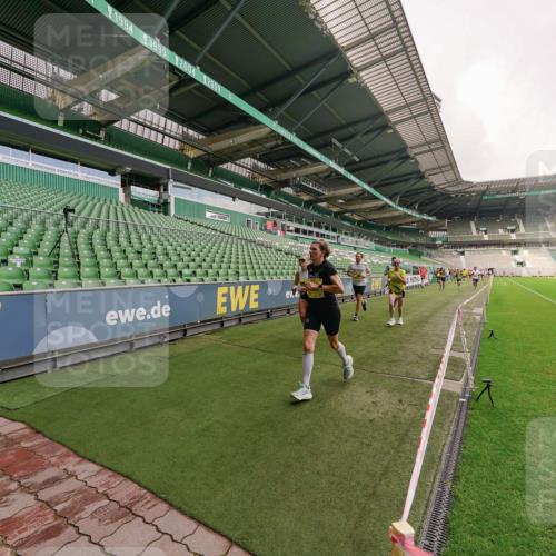 13.09.2026 - 21. swb-Marathon Bremen Michael Burmester http://msf.ph/oto/10291817 13.09.2026 10:26:48 Laufen im Stadion 10096, 10142, 10172, 10210, 10214, 10228, 10231, 10269, 10289, 10310, 10312, 10318, 10319, 10342, 10346, 10352, 10398, 10436, 10445, 10447, 10454, 10464, 10489, 10504, 10514, 10536, 10541, 10566, 10583, 10628, 10638, 10735, 10742, 10744, 10806, 10807, 10866, 10873, 10897, 10898, 10956, 10987, 10988, 10992, 11015, 11019, 11020, 11060, 11063, 11088, 11108, 11110, 11130, 11135, 11148, 11155, 11187, 11193, 11199, 11209, 11232, 11279, 11312, 11447, 11614 meine-sportfotos.de