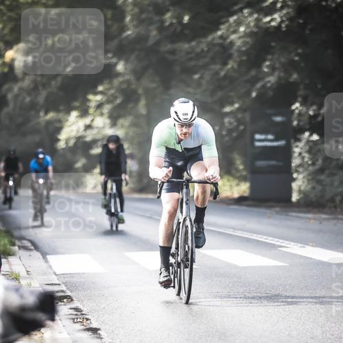 13.09.2026 - Stadtparktriathlon H.Heesch http://msf.ph/oto/10291838 13.09.2026 11:26:00 Radfahren 598, 616, 1797 meine-sportfotos.de