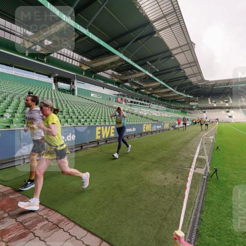13.09.2026 - 21. swb-Marathon Bremen Michael Burmester http://msf.ph/oto/10291840 13.09.2026 10:26:50 Laufen im Stadion 10096, 10142, 10172, 10210, 10214, 10228, 10231, 10269, 10289, 10310, 10312, 10318, 10319, 10342, 10346, 10352, 10398, 10436, 10445, 10447, 10454, 10464, 10489, 10504, 10514, 10536, 10541, 10566, 10583, 10628, 10638, 10735, 10742, 10744, 10806, 10807, 10860, 10866, 10873, 10897, 10898, 10956, 10987, 10992, 11015, 11019, 11020, 11060, 11063, 11088, 11108, 11110, 11130, 11135, 11148, 11155, 11187, 11193, 11199, 11209, 11232, 11279, 11312, 11447, 11614 meine-sportfotos.de