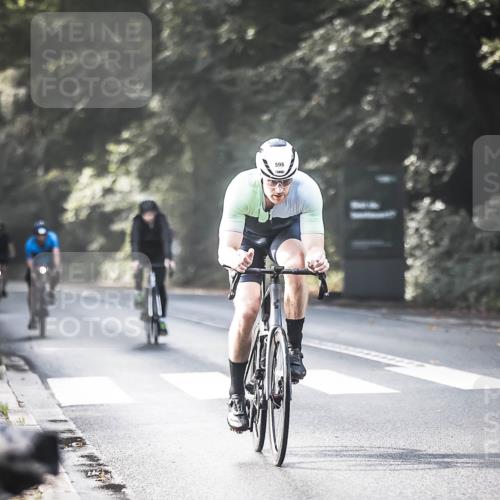 13.09.2026 - Stadtparktriathlon H.Heesch http://msf.ph/oto/10291843 13.09.2026 11:26:01 Radfahren 598, 616, 697, 1797 meine-sportfotos.de