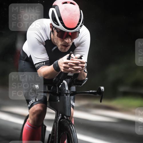 13.09.2026 - Stadtparktriathlon H.Heesch http://msf.ph/oto/10291844 13.09.2026 12:43:14 Radfahren 1073, 1178, 1195, 1301 meine-sportfotos.de