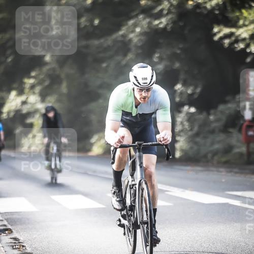 13.09.2026 - Stadtparktriathlon H.Heesch http://msf.ph/oto/10291853 13.09.2026 11:26:01 Radfahren 598, 616, 697, 1797 meine-sportfotos.de