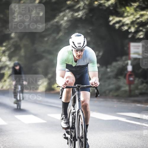 13.09.2026 - Stadtparktriathlon H.Heesch http://msf.ph/oto/10291857 13.09.2026 11:26:01 Radfahren 598, 616, 697, 1797 meine-sportfotos.de