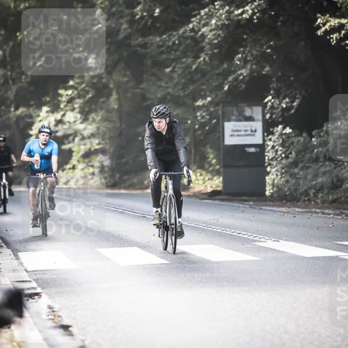 13.09.2026 - Stadtparktriathlon H.Heesch http://msf.ph/oto/10291863 13.09.2026 11:26:02 Radfahren 598, 616, 697, 1797, 1798 meine-sportfotos.de