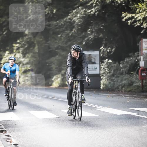 13.09.2026 - Stadtparktriathlon H.Heesch http://msf.ph/oto/10291882 13.09.2026 11:26:03 Radfahren 598, 616, 697, 1797, 1798 meine-sportfotos.de