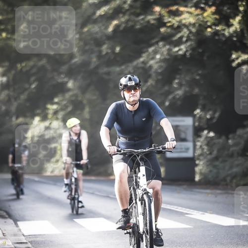 13.09.2026 - Stadtparktriathlon H.Heesch http://msf.ph/oto/10291899 13.09.2026 11:26:07 Radfahren 616, 626, 629, 697, 1797, 1798 meine-sportfotos.de
