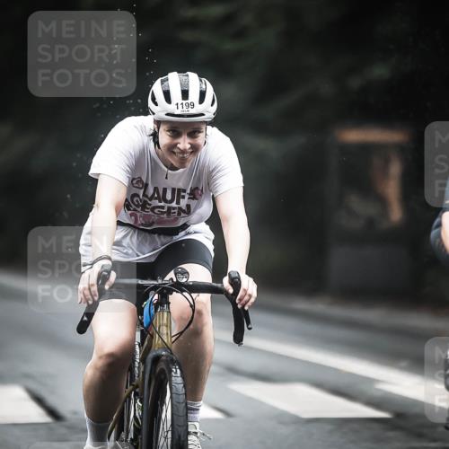 13.09.2026 - Stadtparktriathlon H.Heesch http://msf.ph/oto/10291950 13.09.2026 12:43:27 Radfahren 1077, 1104, 1113, 1199, 1211, 1229 meine-sportfotos.de