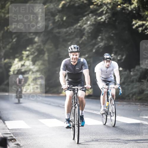 13.09.2026 - Stadtparktriathlon H.Heesch http://msf.ph/oto/10291959 13.09.2026 11:26:10 Radfahren 616, 626, 629, 688, 697, 703, 1798 meine-sportfotos.de