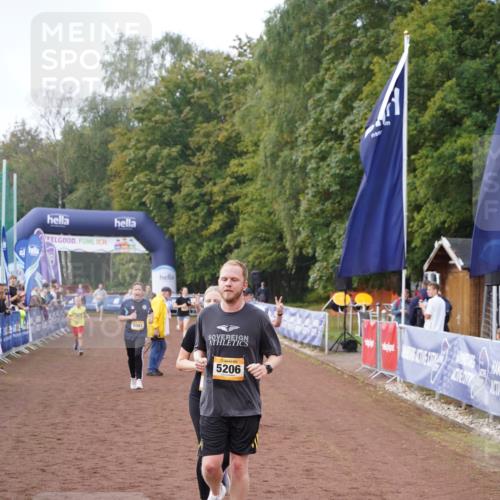 13.09.2026 - Airport Race Dennis Weichert http://msf.ph/oto/10291972 13.09.2026 10:32:09 Ziel 4167, 5091, 5192, 5206, 5237 meine-sportfotos.de