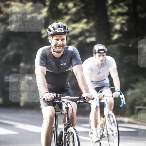 13.09.2026 - Stadtparktriathlon H.Heesch http://msf.ph/oto/10291979 13.09.2026 11:26:11 Radfahren 616, 626, 629, 688, 697, 703, 1798 meine-sportfotos.de