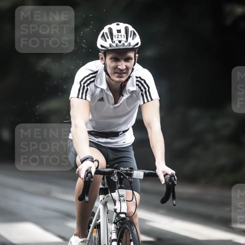 13.09.2026 - Stadtparktriathlon H.Heesch http://msf.ph/oto/10292002 13.09.2026 12:43:31 Radfahren 1104, 1113, 1132, 1199, 1211 meine-sportfotos.de