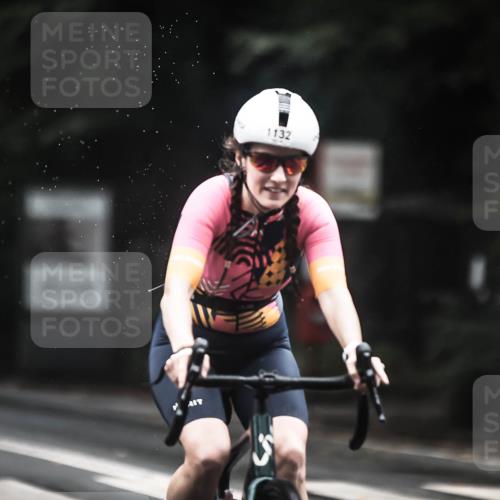 13.09.2026 - Stadtparktriathlon H.Heesch http://msf.ph/oto/10292036 13.09.2026 12:43:38 Radfahren 1132, 1173 meine-sportfotos.de