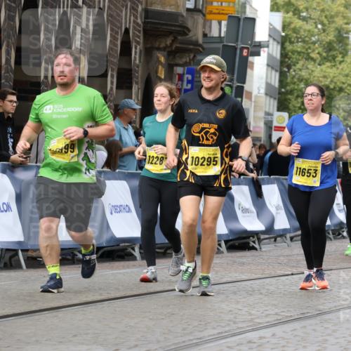 13.09.2026 - 21. swb-Marathon Bremen Strokosch-Dieckow http://msf.ph/oto/10292046 13.09.2026 11:17:05 Ziel 10679, 11456, 11867, 12089, 12158, 10335, 10773, 10779, 11355, 11495, 11672, 12101 meine-sportfotos.de