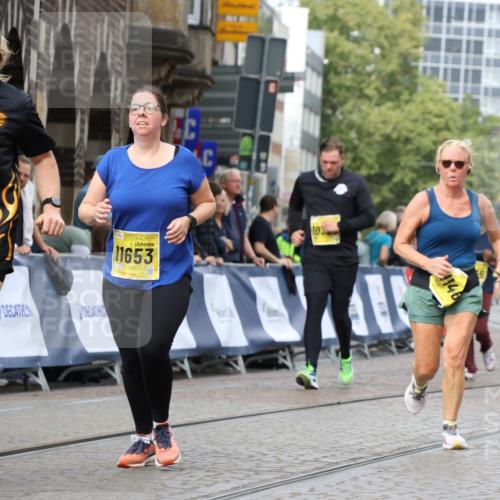 13.09.2026 - 21. swb-Marathon Bremen Strokosch-Dieckow http://msf.ph/oto/10292073 13.09.2026 11:17:07 Ziel 10679, 11456, 11867, 12089, 12158, 10773, 10779, 11495, 11672, 12101 meine-sportfotos.de