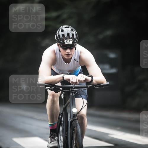 13.09.2026 - Stadtparktriathlon H.Heesch http://msf.ph/oto/10292088 13.09.2026 12:43:47 Radfahren 1090, 1277, 1295 meine-sportfotos.de