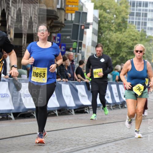 13.09.2026 - 21. swb-Marathon Bremen Strokosch-Dieckow http://msf.ph/oto/10292095 13.09.2026 11:17:07 Ziel 10679, 11456, 11867, 12089, 12158, 10773, 10779, 11495, 11672, 12101 meine-sportfotos.de
