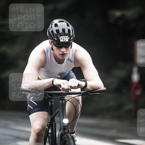 13.09.2026 - Stadtparktriathlon H.Heesch http://msf.ph/oto/10292098 13.09.2026 12:43:47 Radfahren 1090, 1277, 1295 meine-sportfotos.de