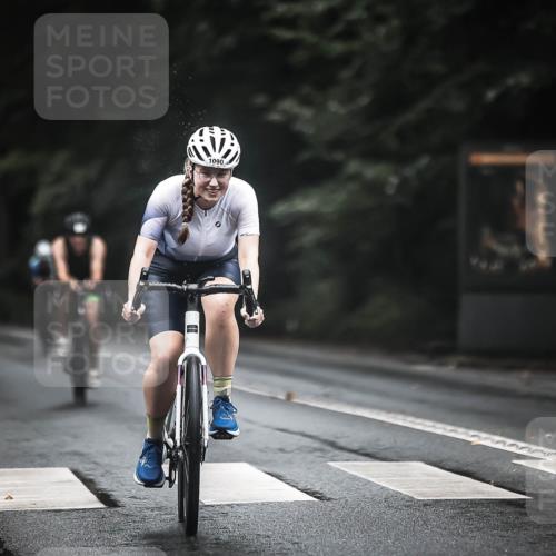 13.09.2026 - Stadtparktriathlon H.Heesch http://msf.ph/oto/10292118 13.09.2026 12:43:50 Radfahren 1090, 1181, 1209, 1220, 1277, 1295 meine-sportfotos.de