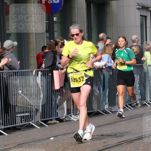 13.09.2026 - 21. swb-Marathon Bremen Strokosch-Dieckow http://msf.ph/oto/10292119 13.09.2026 10:45:34 Ziel 10436, 10464, 10541, 10987, 11015, 11063, 11279, 11559, 11762, 11845, 11956, 12033, 12069, 12087, 12556, 12557, 13529, 13532, 13595, 13612, 10318, 10352, 10398, 10536, 10541, 10583, 10866, 11088, 11209, 11232, 11478, 11695, 11749, 11835, 12054, 12290, 12355, 12475, 12534, 13628 meine-sportfotos.de