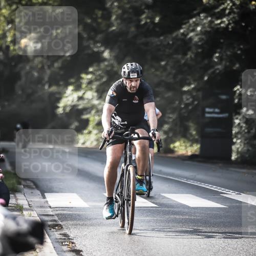 13.09.2026 - Stadtparktriathlon H.Heesch http://msf.ph/oto/10292149 13.09.2026 11:26:26 Radfahren 660, 730, 746, 820, 821 meine-sportfotos.de