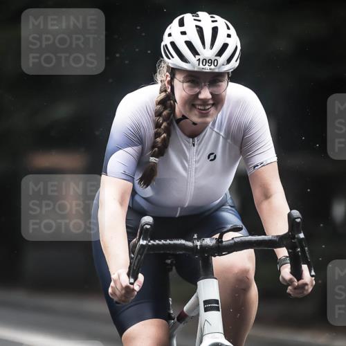 13.09.2026 - Stadtparktriathlon H.Heesch http://msf.ph/oto/10292158 13.09.2026 12:43:52 Radfahren 1090, 1181, 1209, 1220, 1277, 1295 meine-sportfotos.de