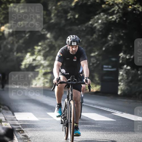 13.09.2026 - Stadtparktriathlon H.Heesch http://msf.ph/oto/10292160 13.09.2026 11:26:26 Radfahren 660, 730, 746, 820, 821 meine-sportfotos.de